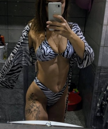 Опыт в интимных утехах гарантирует незабываемое время в моей компании. Фото соответствуют действительности, проверено! 👠📸
У меня есть все, чтобы ты почувствовал себя особенным: страсть, нежность, умение услышать и поддержать. Я открыта для новых экспериментов и готова тебе удовлетворить во всех отношениях. 😏
Мои услуги предоставлю со всем вниманием к твоим желаниям. Для меня нет запретов, главное — твое удовольствие. 🔥
Отзывы оставленные моими довольными клиентами говорят сами за себя. Обещаю, ты останешься доволен. 😉
Живу в Москве, приглашаю в уютную атмосферу. Жду тебя, мой красавчик! 🌹💋 7120, 22 года